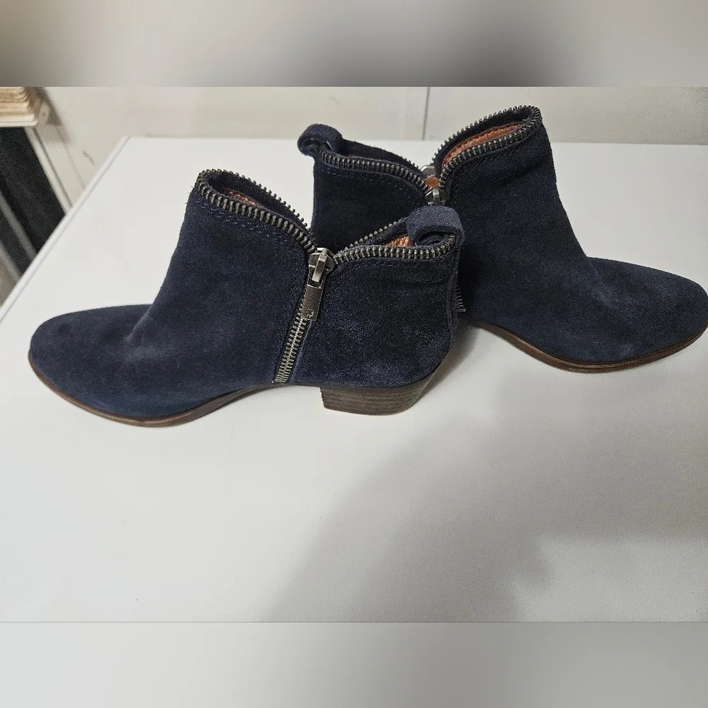 Lucky Brand Navy Blue Suede Booties!